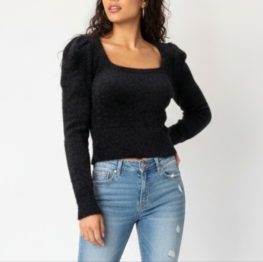 ASTR the Label Black Fuzzy Puff Sleeve Cropped Sweater - Size XS (fits like S)